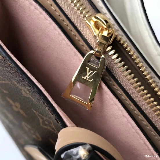 Saintonge bag Louis Shoulder M44255 Vuitton Millefeuille Camera 0809